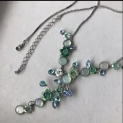 アクセサリー　Ｙ型　エレガント　花　ネックレス