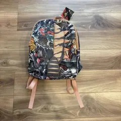 ジュラシック・ワールド 復活の大地　プラチナムザッカトゲトゲリュック