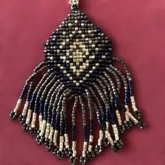 デリカ ビーズフリンジネックレス ネイビー ゴールド