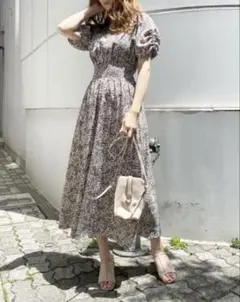 dazzlin スリーブギャザーバイカラーフラワーワンピース ブラウンのサムネイル