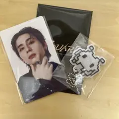 ini xquare 西洸人　トレカ095 カプセルトイキーホルダー