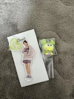 TWICE ジョンヨン　ミニアクリルチャーム&けろけろケロッピチャーム