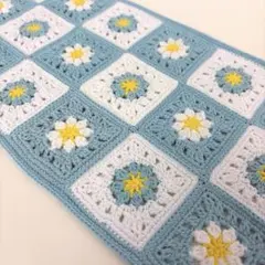 【ハンドメイド】 グラニースクエア マルチカバー マット