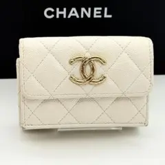 【極上品】CHANEL キャビア スモール フラップウォレット マトラッセ 白のサムネイル
