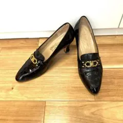 良品 ✨️Salvatore Ferragamo パンプス ブラック 23.5のサムネイル