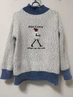 【TRUBE】ウォーキングガール刺繍　ハイネックニット