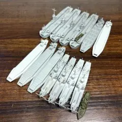1/700 アメリカ軍　上陸用舟艇　13隻セット　PTボートのサムネイル
