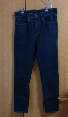 ウルトラストレッチジーンズ　31 濃紺　ユニクロ