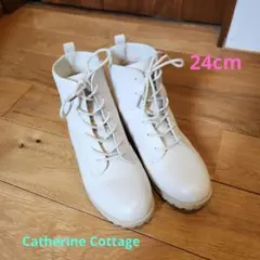 Catherine Cottage レースアップブーツ アイボリー