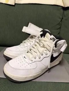 Nike Air Force 1 Mid 