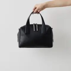 《本革／ショルダー付き》スタッズボストンバッグ