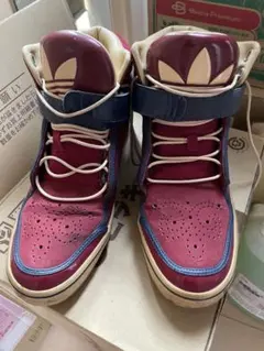 Item thumbnail for item 6cc75cd1-c761-4027-8370-fe74942c0d89