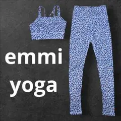 emmi yoga　エミヨガ　セットアップ　サイズ0　ホワイト　花柄