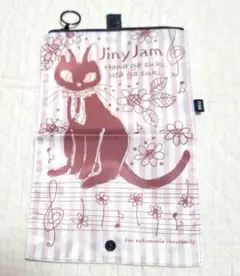 猫ねこ猫柄マスクケース 1枚と猫デザインジップバッグ4枚新品 1点のサムネイル