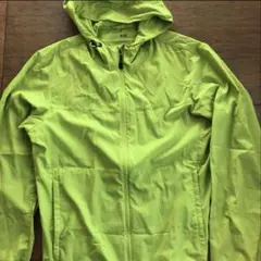 UNIQLO ポケッタブルパーカー　グリーン　Mサイズ　中古品