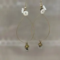 天然石フラワーフープ　ピアス