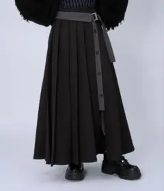 池様 新品 HARE ワイドプリーツパンツ 袴風 - メルカリ