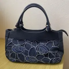 Item thumbnail for item 4701e7d4-3ddc-4b95-97c8-eaff256ebe48