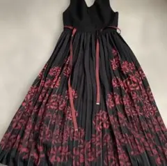 axes femme（アクシーズファム）　彼岸花柄プリーツジャンスカ
