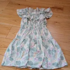 JENNI love ボタニカル柄 オフショルダー ワンピースのサムネイル