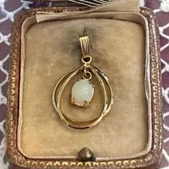 ヴィンテージ　オパール　天然石　金色　ゴールド　ペンダント　トップ　ネックレス
