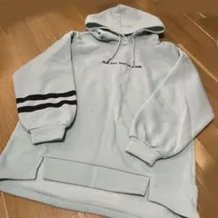 ピンクラテ　くすみ水色　フード付きパーカー S/160