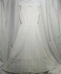 新品未使用　総レースロングワンピ　ホワイト