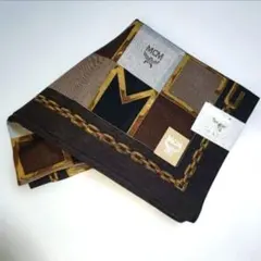 ✨新品✨MCM大判ハンカチブランドロゴ総柄ダークブラウン系ユニセックス綿スカーフのサムネイル