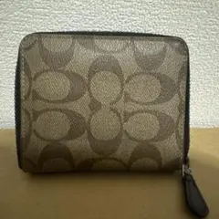 Coach ２つ折り財布