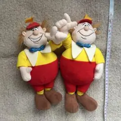 ディズニーストア 不思議の国のアリス ディーとダム ぬいぐるみ