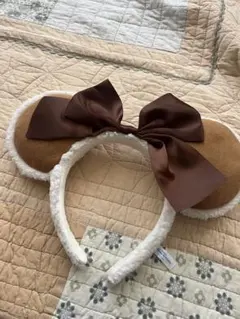 【新品同様】ディズニー　ミニーカチューシャ　茶　ブラウン 2025 冬新作