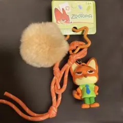 海外限定　ズートピア ニック ワイルド ストラップ ファー付きキーホルダー