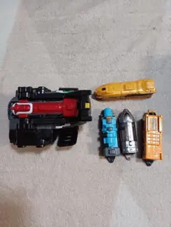 (未使用･未開封品)　烈車戦隊トッキュウジャー 変身ブレス トッキュウチェンジャー v1yptgt 出発進行！ 烈車合体 DXトッキュウオー＆変身ブレストッキュウ