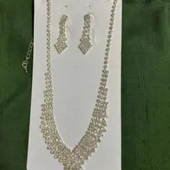 パーティ用　ネックレスピアスセット