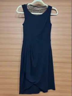 レースバック スリーブレスドレス 黒
