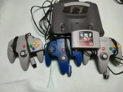 ニンテンドー64 本体＋コントローラー3つソフト付 レトロゲーム N64 任天堂