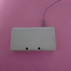 Nintendo3DS本体+充電器+カセット3本付き