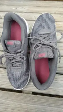 Item thumbnail for item 7d4f7eab-f4f2-4bdc-97ef-a91c6b347fcb