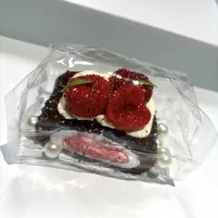 jammyjem チェリーロールケーキスクイーズ Mサイズ