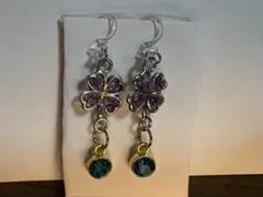 ハンドメイド 四つ葉のクローバー イヤリング