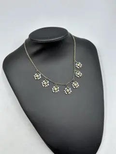 258ヴィンテージ　花モチーフ ネックレス 多色