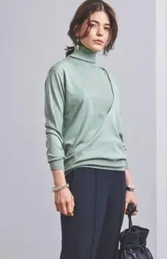 【 UNITED ARROWS 】 UBCB ディープ Vネック ニットのサムネイル