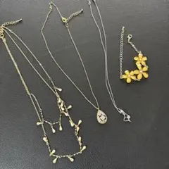 ネックレス　ブレスレット　４点セット