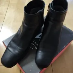 MADRAS　MODELLO　ショートブーツ　ブラック　サイドジップ