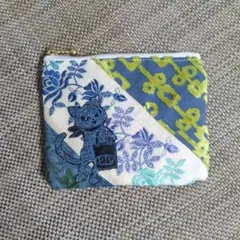 可愛いミニポーチ　ミナペルホネン