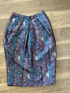 多色抽象模様タイトスカート