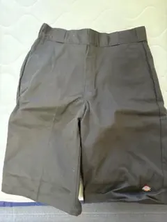Dickies 黒 ショートパンツ