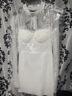 ホワイトレースボディコンドレス