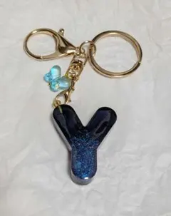 #412 イニシャルY レジン ハンドメイド イニシャルキーホルダー