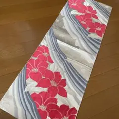 和風 テーブルランナー 花文様 シルバー ピンク89